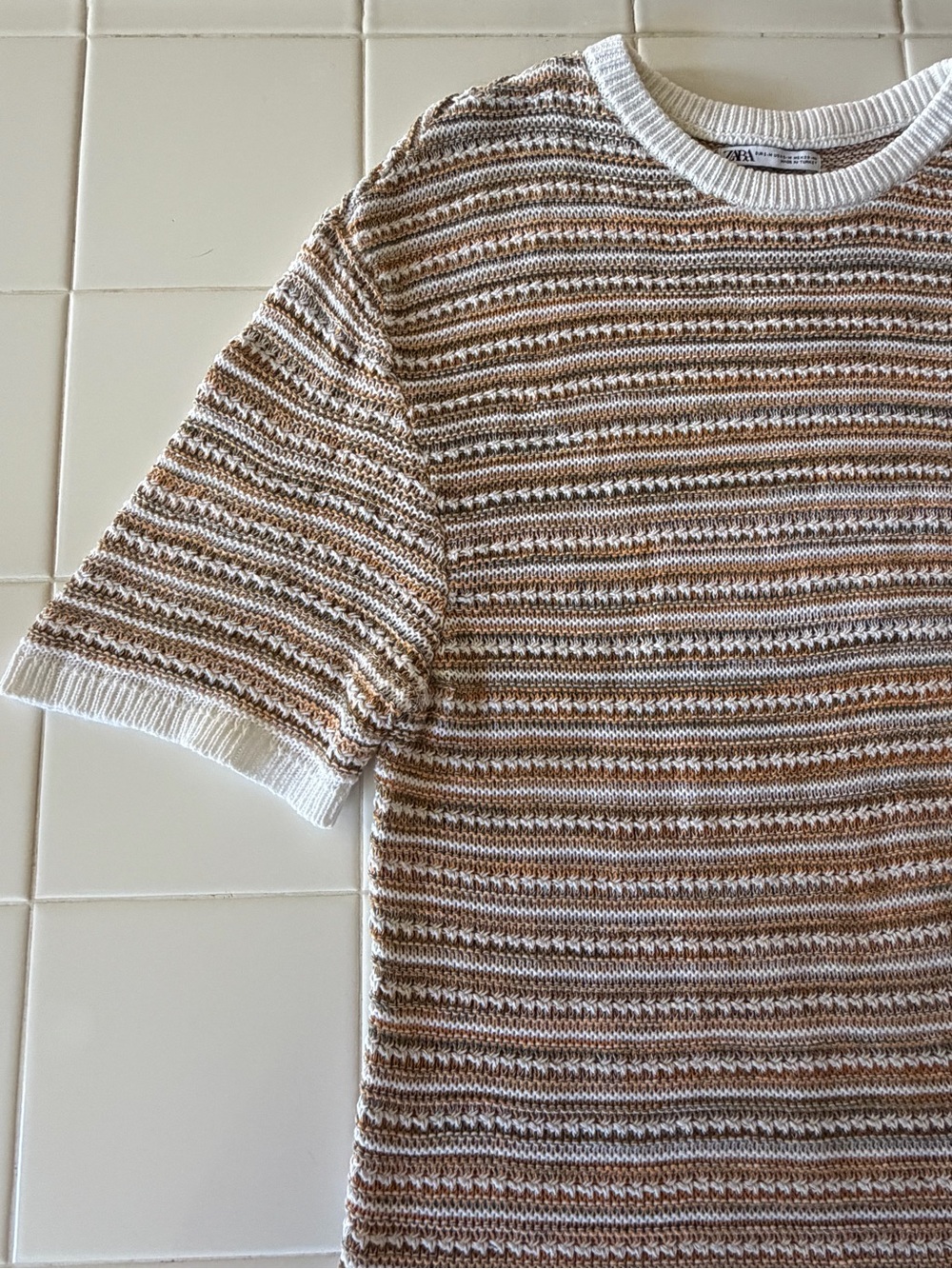 Zara Men's Textured Knit Short Sleeve Sweater Striped Tan Grey Size S/M - Picture 6 of 6